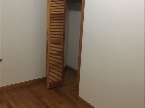 2nd image of 142 E 98th St APT 29