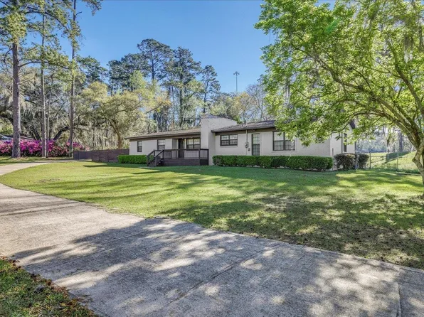 2961 Lakeshore Dr, Tallahassee, FL 32312