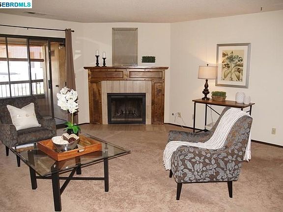 5th image of 26953 Hayward Blvd APT 205