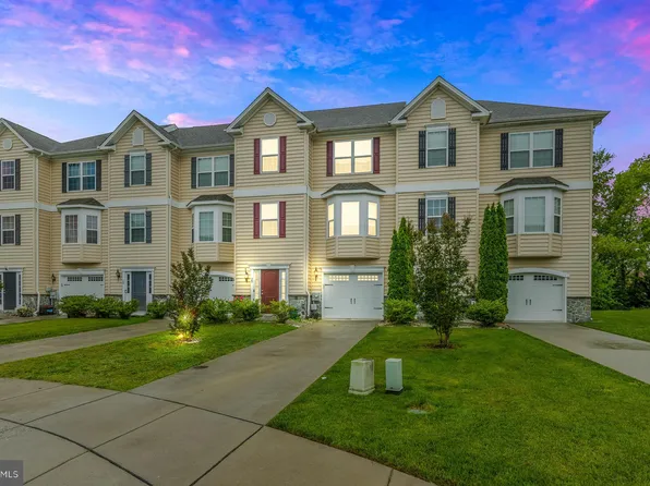 20 Representative Ln, Dover, DE 19904