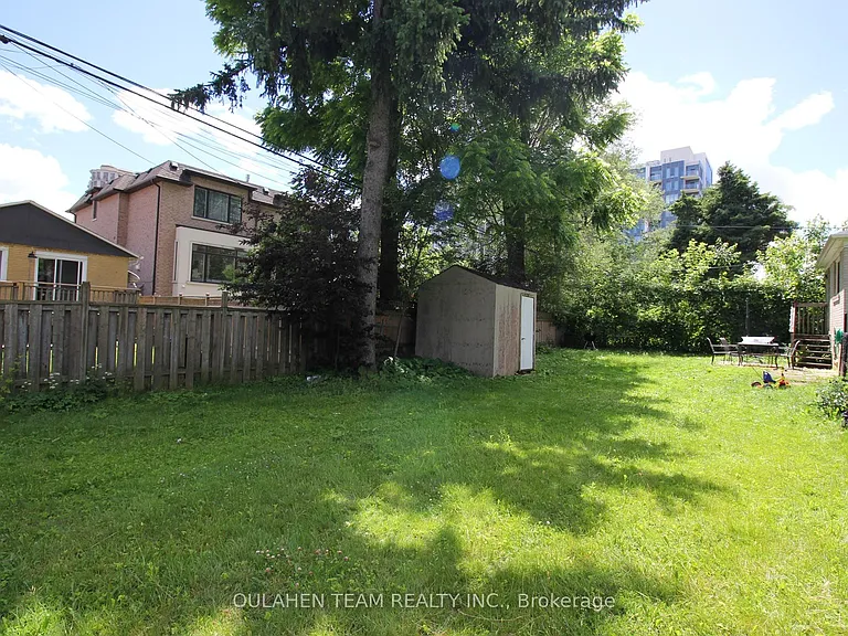 53 Glendora Ave — Photo 32