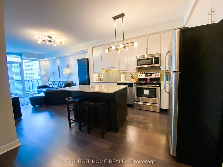 33 Bay St #3213 — Photo 10