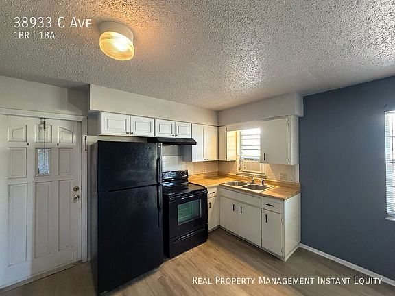 3rd image of 38933 C Ave
