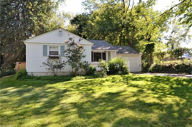 1st image of 120 Goodrich Ct