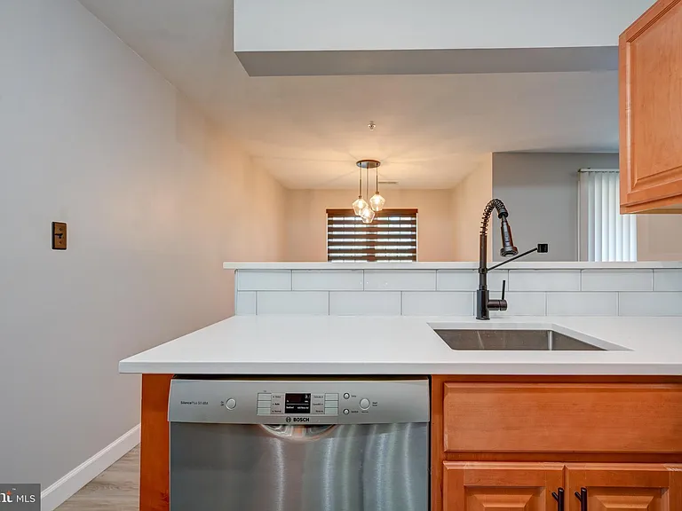 8905 Stone Creek Pl #102 — Photo 11