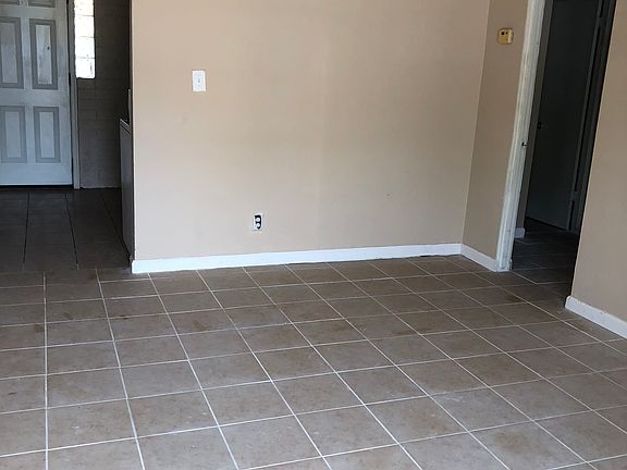 2nd image of 1327 W Sahuaro Dr #B