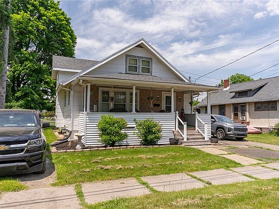 3rd image of 407 Gaines St