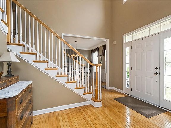 2nd image of 2549 Chandlee Ct