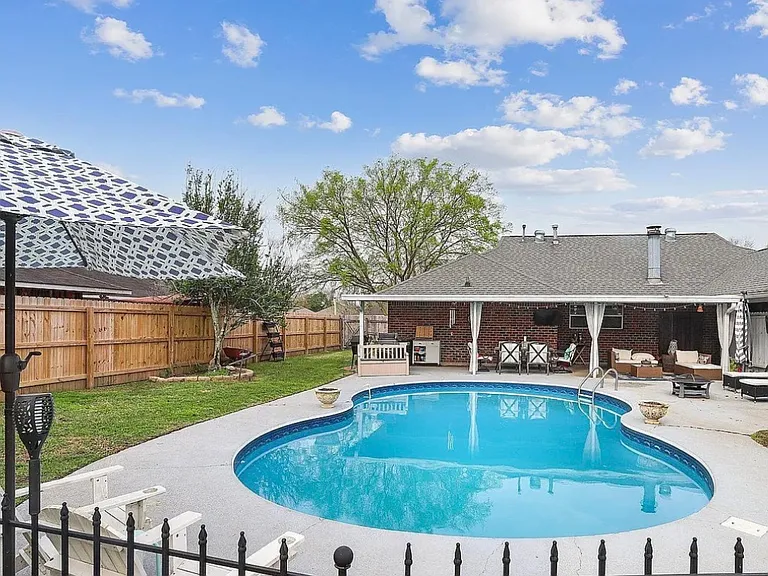 5525 Ardmore Dr — Photo 5