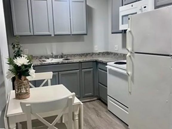 2nd image of 56 Johnson St APT 11