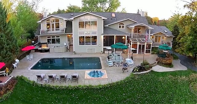 1st image of 28758 W Park Dr