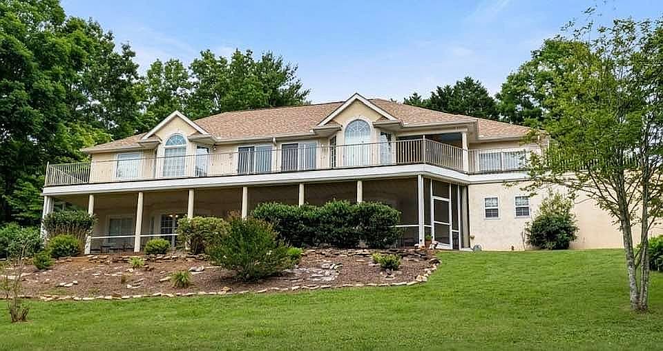 1st image of 1701 Victoria Woods Dr