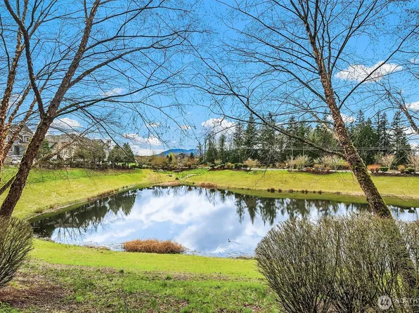 1957 23rd Place NE #201, Issaquah, WA 98029