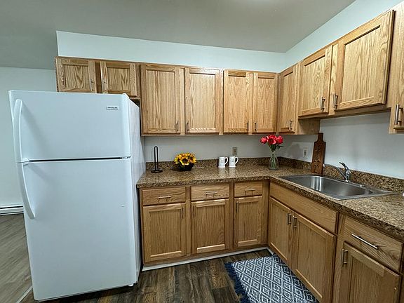 4th image of 206 E Ayre St APT 11