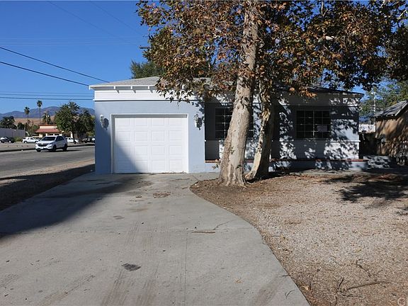 3rd image of 998 W 21st St