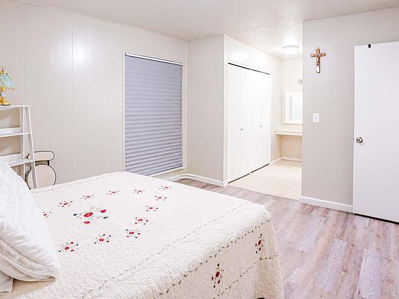 4th image of 35 Linda Ln