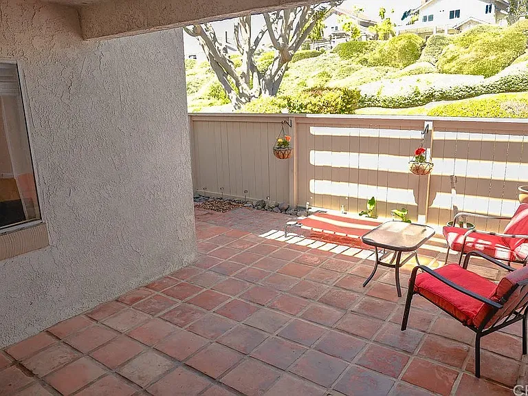 25575 Via Cresta — Photo 12