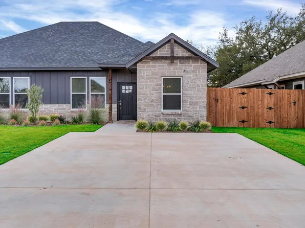405 Lakeview St #B, Glen Rose, TX 76043