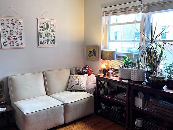 2nd image of 3416 Shaw Ave APT 7
