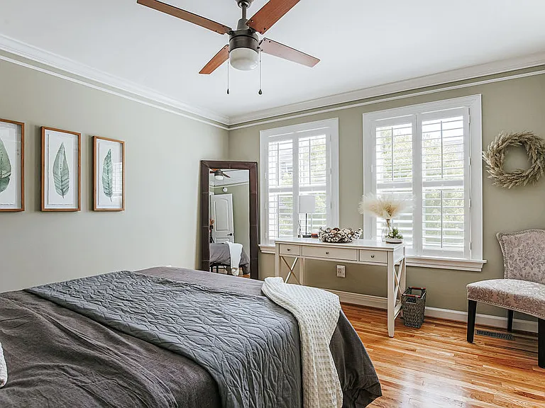 239 Huntley Ave — Photo 33