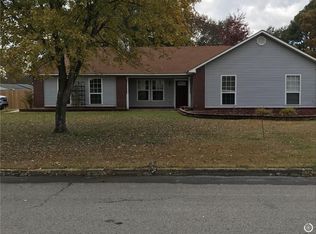 801 Mulberry Dr, Booneville, AR 72927