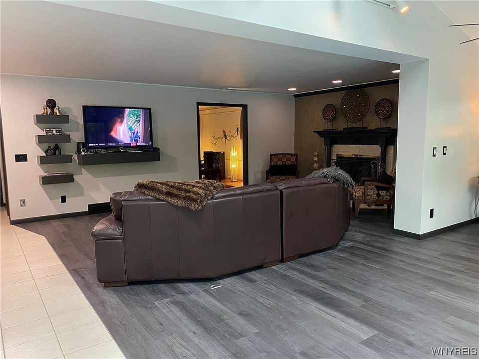 107 Four Seasons Rd E, Amherst, NY 14226 Zillow
