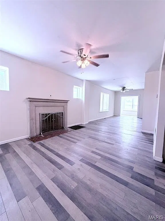 3 bed, 828 sqft, $1,300 — Photo 3