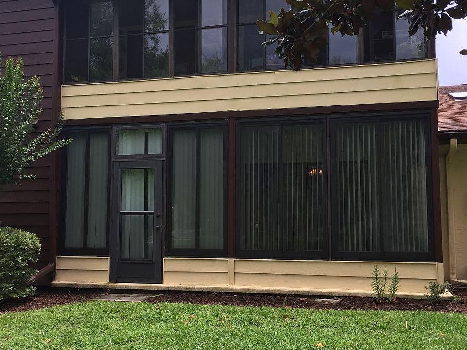 1st image of 506 Bahia Cir #A