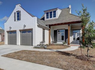 323 Oats Dr, Lafayette, LA 70508