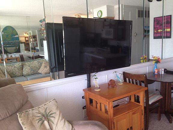 flat screen tv
