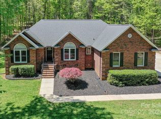 818 Kemp Rd, Mooresville, NC 28117