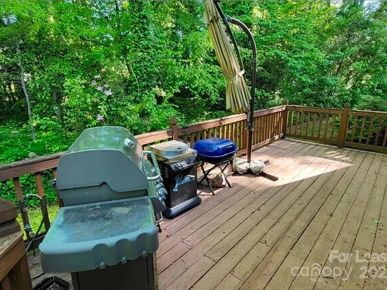 8711 Piccone Brook Ln — Photo 21