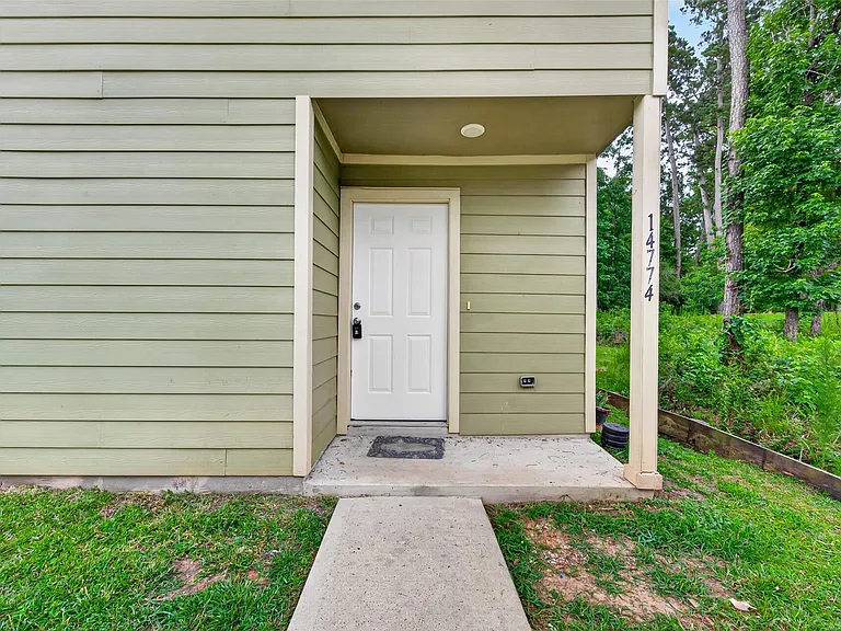 14774 Bowie Ln — Photo 6