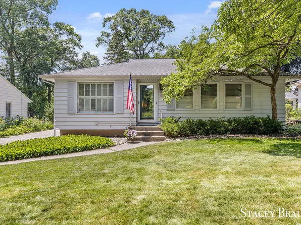 1843 Diamond Ave NE, Grand Rapids, MI 49505