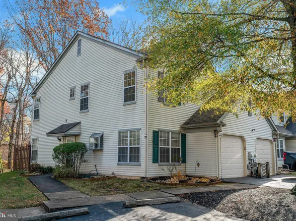 508 Stonebridge Blvd, New Castle, DE 19720
