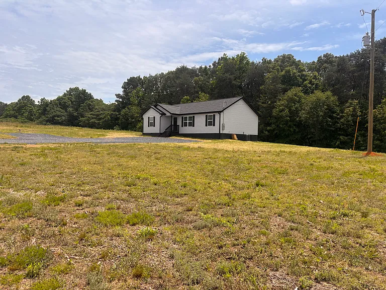 1338 Highway 2 E — Photo 13