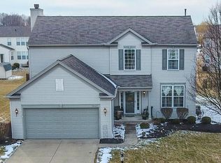 9662 Tuttle Rd, Olmsted Falls, OH 44138