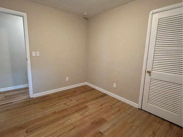 2104 Walter Rd — Photo 14