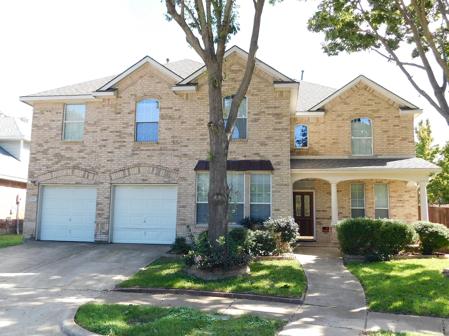 4 bed, 3554 sqft, $3,150 — Photo 1
