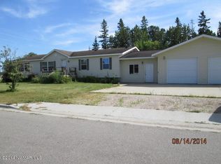 1016 4th St SE, Roseau, MN 56751