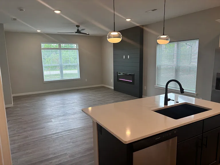 4679 Herbert Hoover Hwy #C — Photo 4