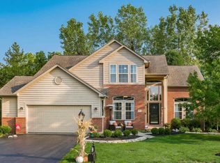 2300 Bold Venture Dr, Lewis Center, OH 43035