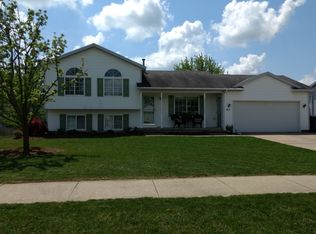 454 Sunbrook Dr SE, Grand Rapids, MI 49508