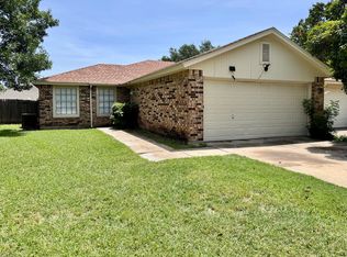 7551 Boxwood Ct, Fort Worth, TX 76133