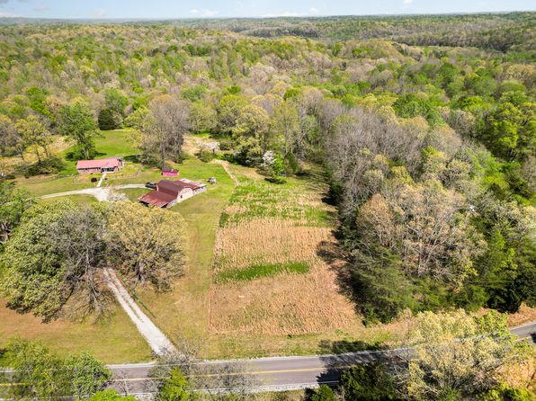 3636 Bowker Rd, Charlotte, TN 37036