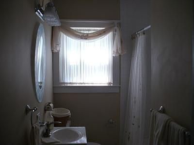 5th image of 175 Jerrol Ct