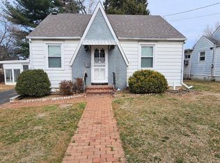 15 E Buckingham Ave, Mount Ephraim, NJ 08059