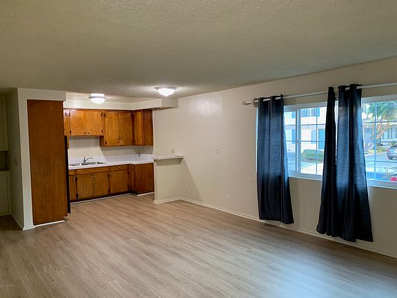 2nd image of 11925 Courtleigh Dr APT 1