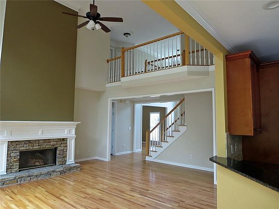 2nd image of 335 Brook Ford Point