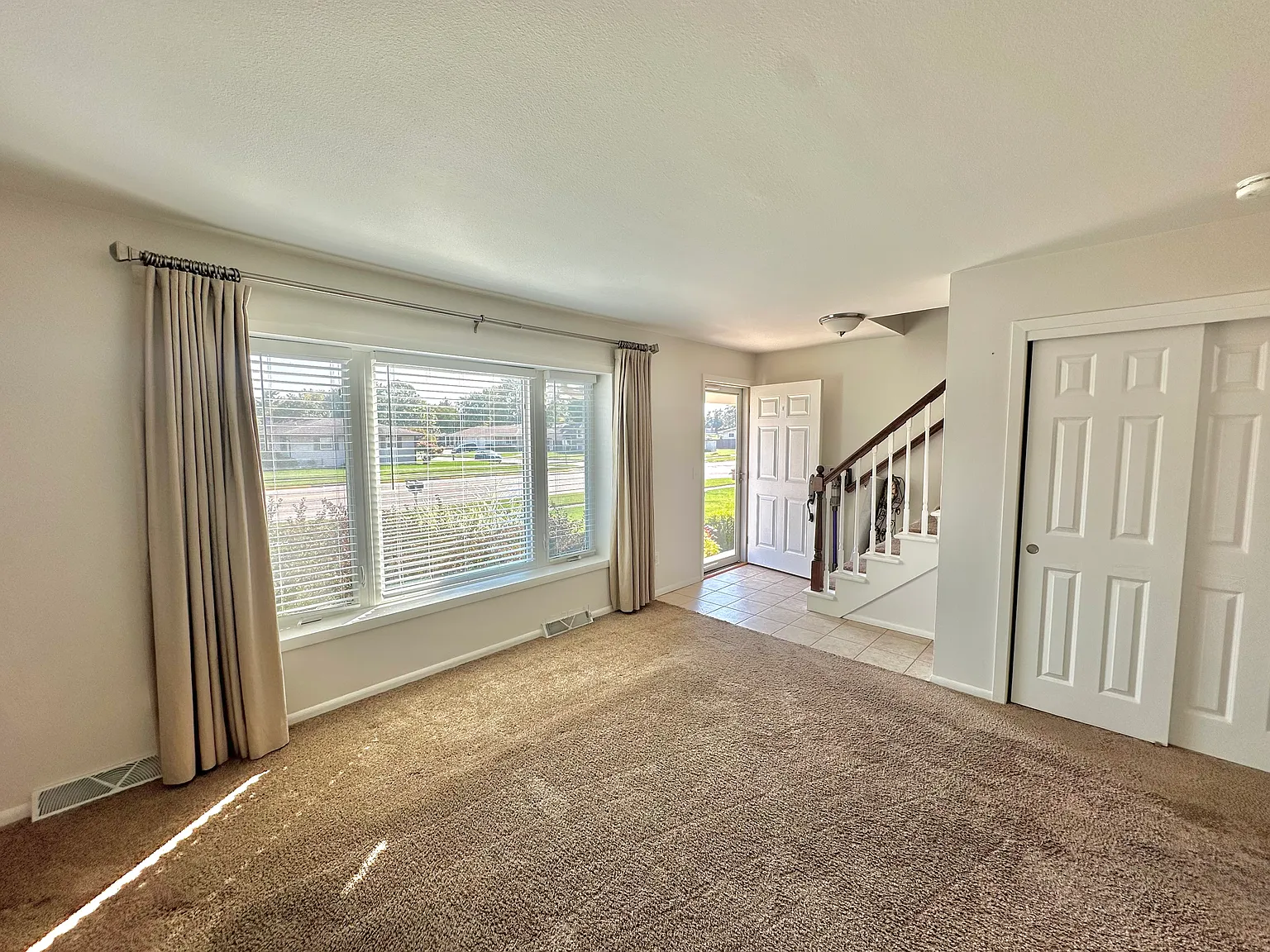 2748 Mineral Point Ave — Photo 4